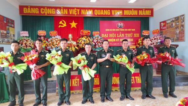 Hiển thị chi tiết cho Đảng bộ Đồn Biên phòng Hòa Hiệp Nam tổ chức thành công Đại hội nhiệm kỳ 2025 - 2030 Hình ảnh cho bài viết Đảng bộ Đồn Biên phòng Hòa Hiệp Nam tổ chức thành công Đại hội nhiệm kỳ 2025 - 2030